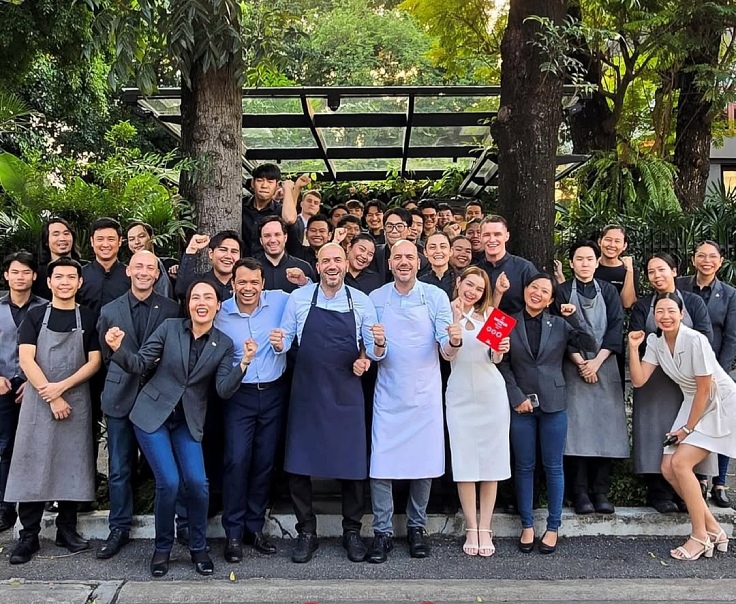 The team behind the second Three-MICHELIN-Star restaurant in Thailand. (© Anuwat Senivansa Na Ayudhya/The MICHELIN Guide Thailand)