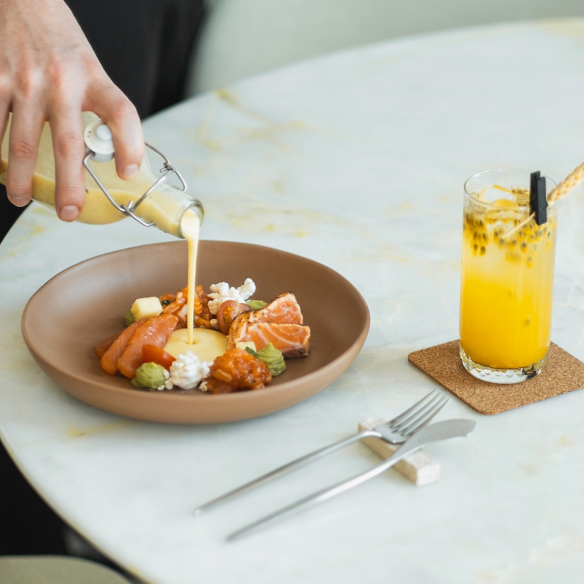 A cozinha do restaurante Norma combina receitas com história e técnicas culinárias atuais em Guimarães. © Leonardo Sol/Norma