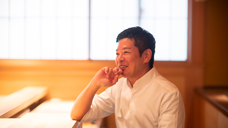 「伯雲」店主、坂本慎吾氏 © Hisashi Yoshino / The MICHELIN Guide