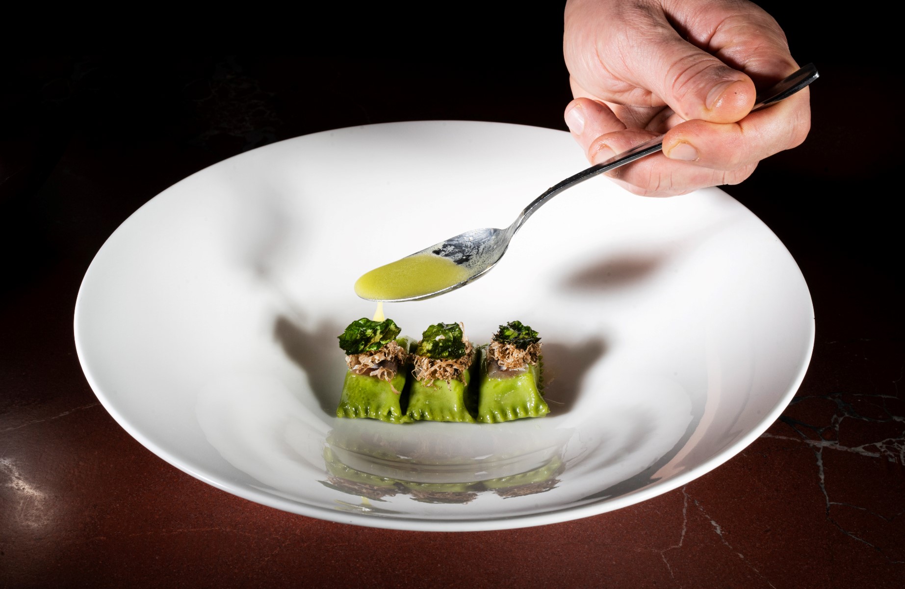 Ravioli 93.3 autunno inverno ripieno di broccoletti, alici e tartufo nero - Brambilla Serrani