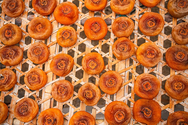 柿饼是客家风干与日晒食的代表之一。 （©Shutterstock）