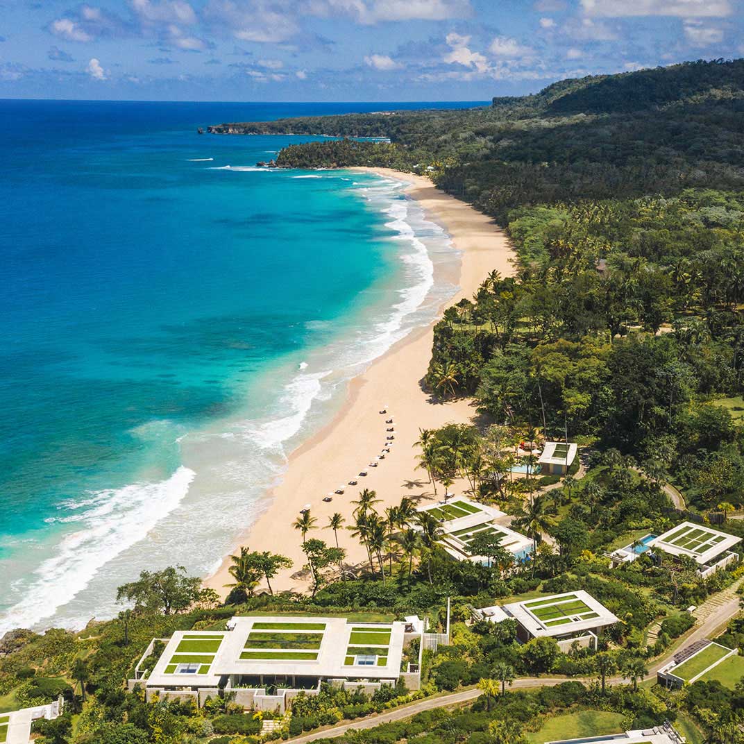 Amanera, a Two-Key resort with casitas scattered along the shoreline cliffs. © Amanera