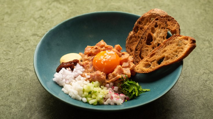 The Sea, The Sea (© Matthew Rose)