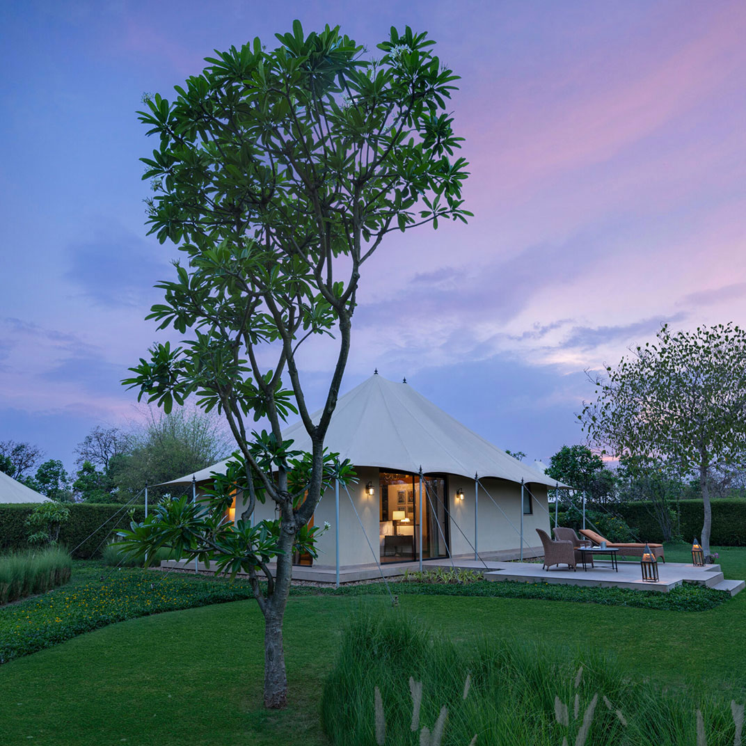 One accommodation option at Oberoi Vindhyavilas Wildlife Resort. © Oberoi Vindhyavilas Wildlife Resort