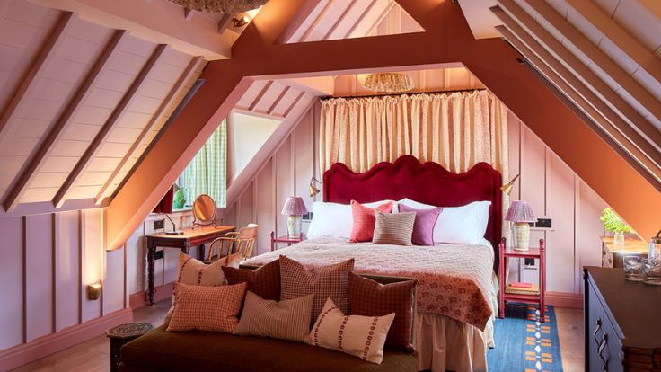 Penmaenuchaf offers a warm, stylish retreat in Snowdonia National Park  (© Penmaenuchaf Hotel)