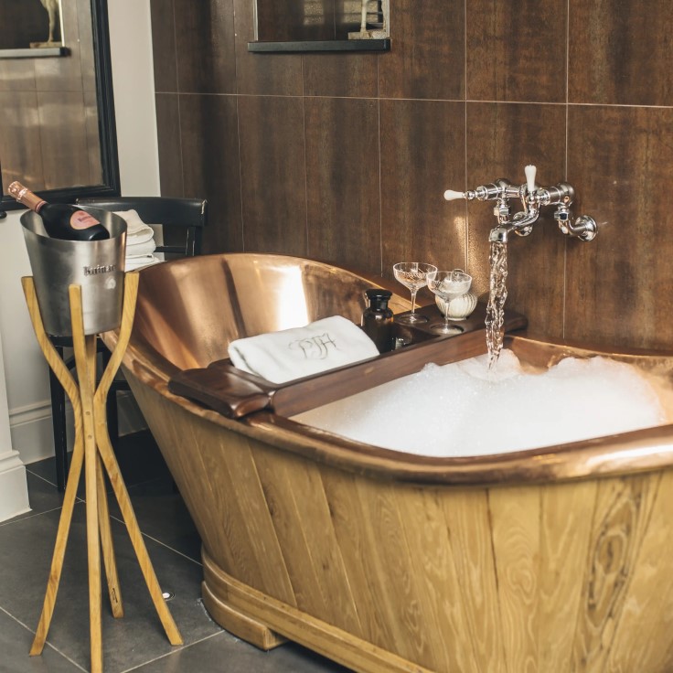 A stay at Padstow Townhouse incorporates plenty of extravagant, thoughtful touches (© Padstow Townhouse).