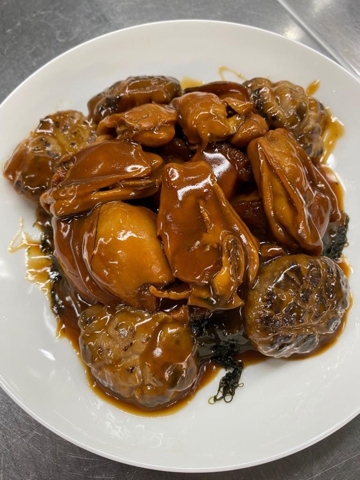 fat-choy-dried-oysters-dried-mushrooms.jpeg