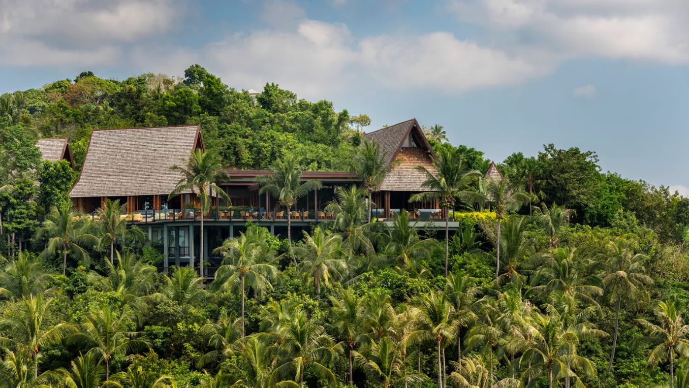 The terrace of Koh Thai Kitchen restaurant overhanging the jungle at the Four Seasons Resort, Koh Samui. © Four Seasons Resort, Koh Samui