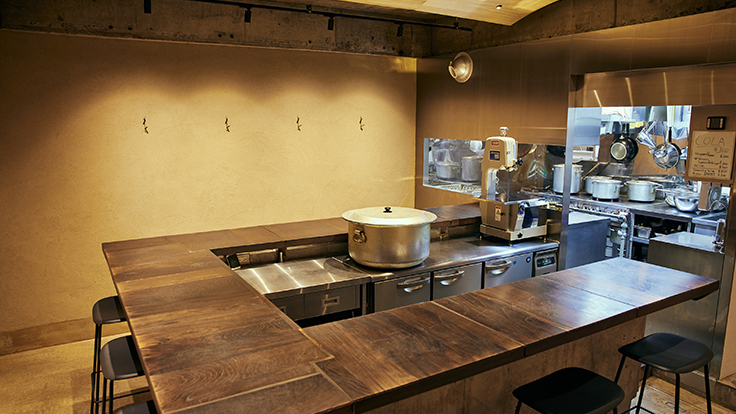 Inside Biriyani Osawa, built around a U-shaped counter  © Biriyani Osawa