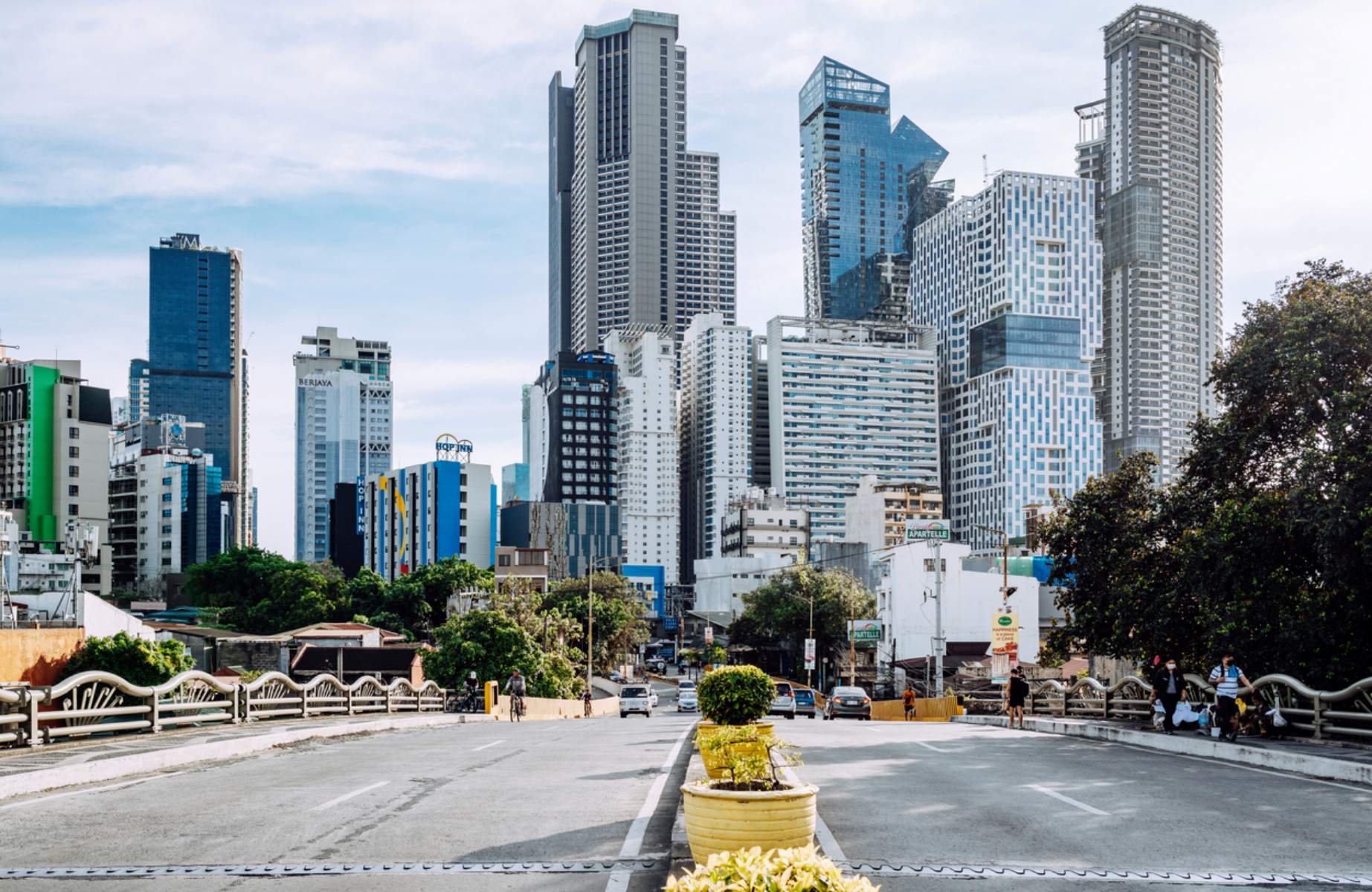 Manila in the Philippines is a busy capital with a diverse and varied food scene to dive into. © Nikada/iStock