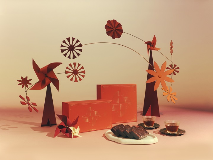 Three-MICHELIN-Key Hotel Rosewood Hong Kong offers rice pudding paired with premium Pu-erh tea. (©Rosewood Hong Kong)