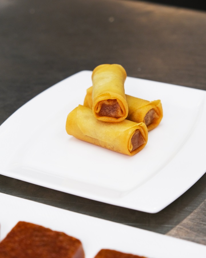 fried-pudding-spring-rolls-lung-king-heen.JPG