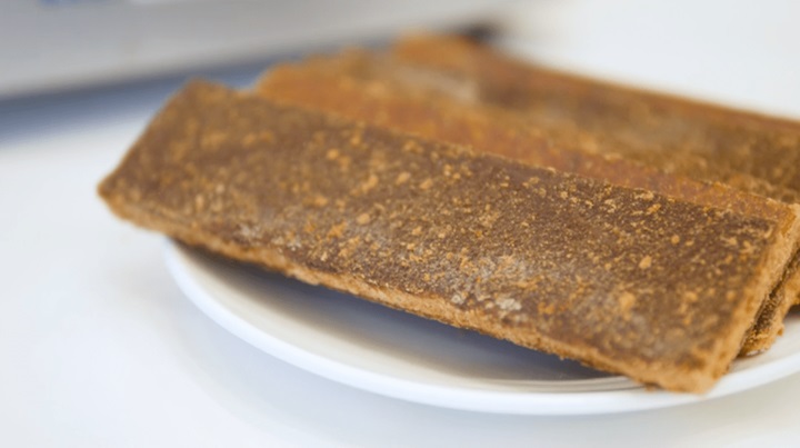  Those seeking a truly distinctive texture and flavor in Hong Kong often turn to Zengcheng cane sugar when making rice puddings. (©MICHELIN)