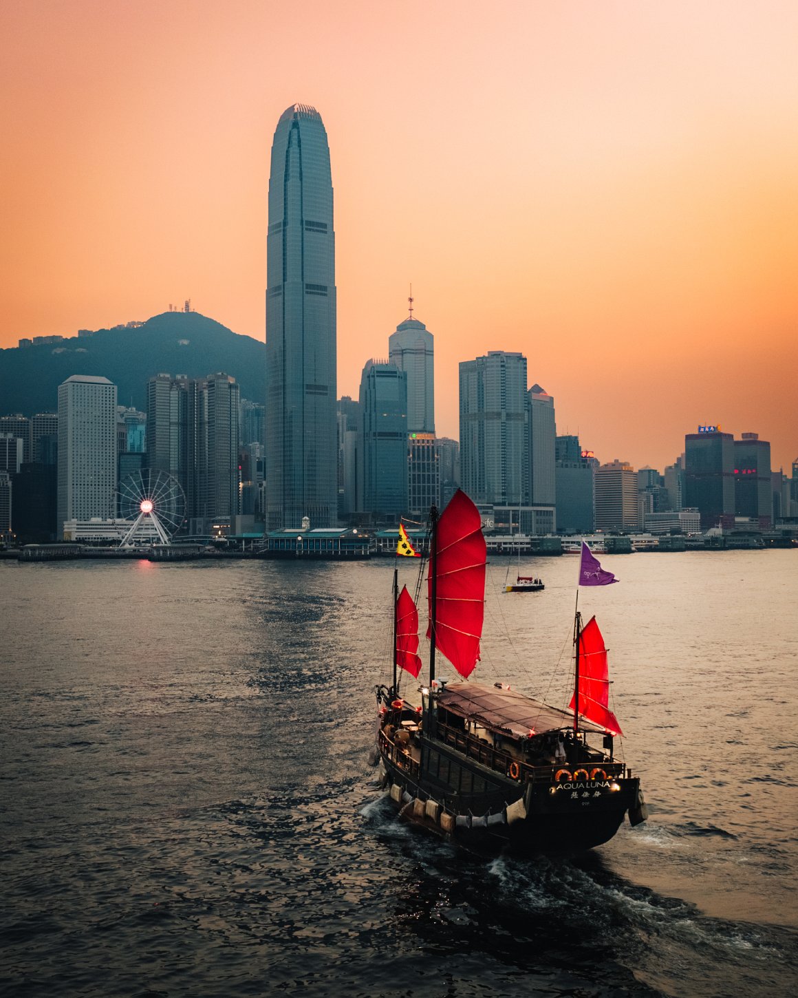 The iconic view of Hong Kong. © Aqualuna