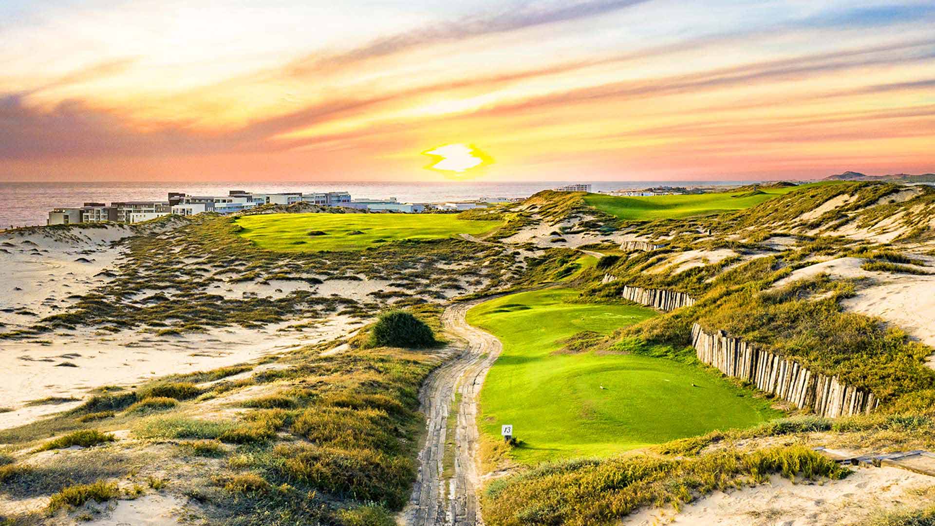 Hit the links at Dune Course by Davis Love III. © Diamante Cabo San Lucas 