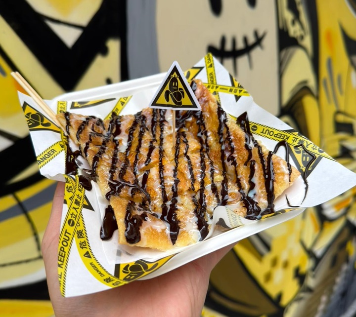 Banana Boy’s freshly made banana pancakes are crispy outside, tender inside, and available in multiple flavors. © Banana Boy