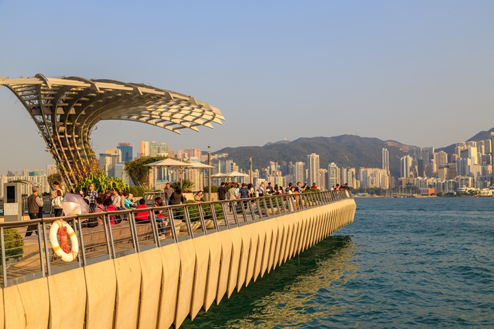 The live-action Ghost in the Shell was filmed along the Tsim Sha Tsui Promenade. © Shutterstock