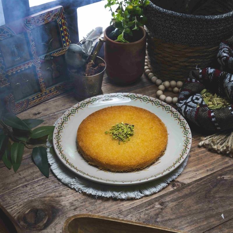 A pistachio sprinkled kunafa from Fi Glbak. © Ahmed Alhaddad/Fi Glbak