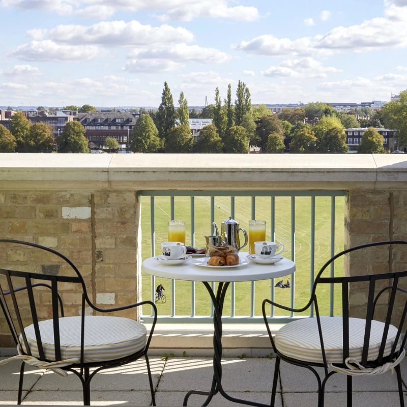 Breakfast on the terrace overlooking Parker's Piece at Cambridge's University Arms Hotel. © University Arms Hotel