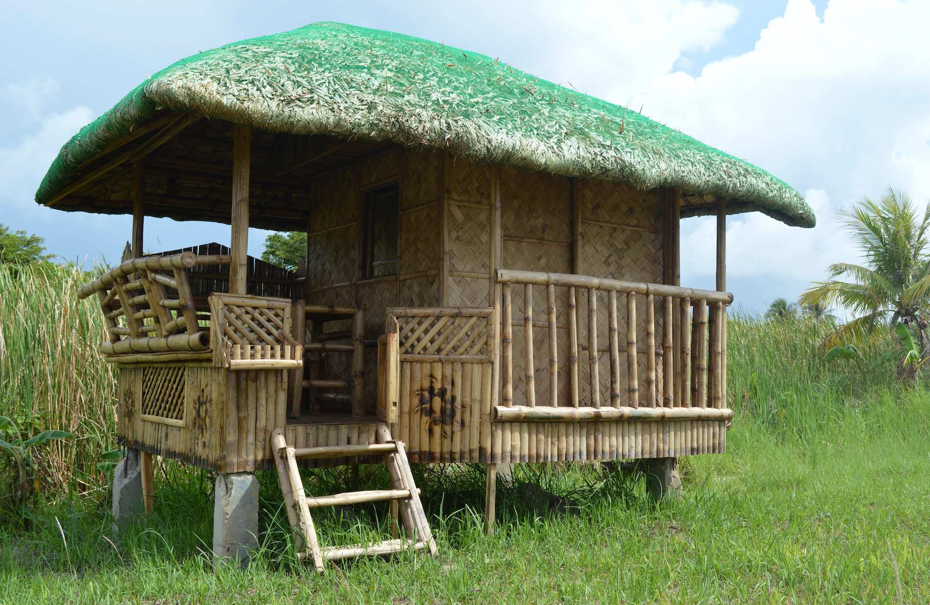A traditional bahay kubo in the Philippines. © Amvin McCartney