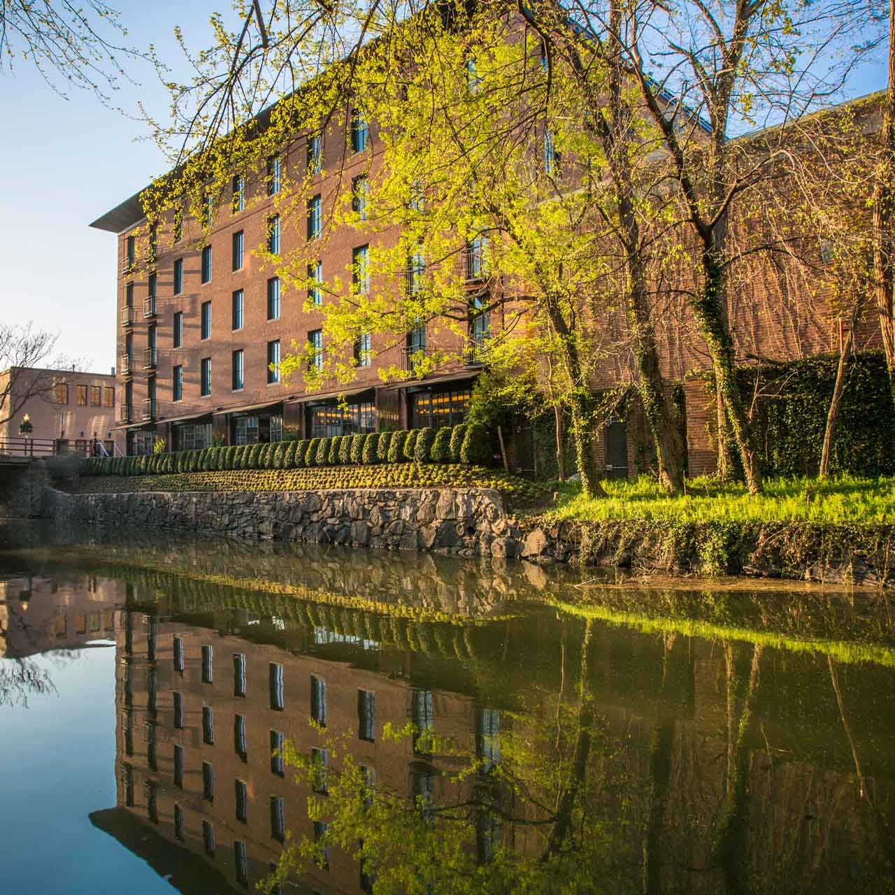 The Rosewood's prized Georgetown location by the C&O Canal. ©Rosewood Washington D.C.