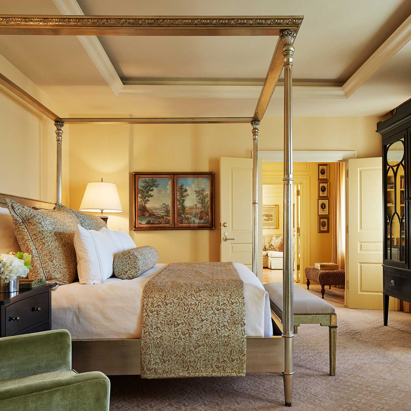 A Presidential Suite at the Jefferson, a top room at a hotel that combines old-world boutique-era aesthetics and services. © The Jefferson