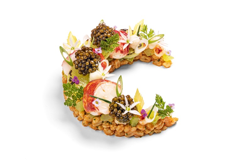 Immaculate presentation from CORE by Clare Smyth, holder of Three MICHELIN Stars. © WeTheFoodSnobs/CORE by Clare Smyth