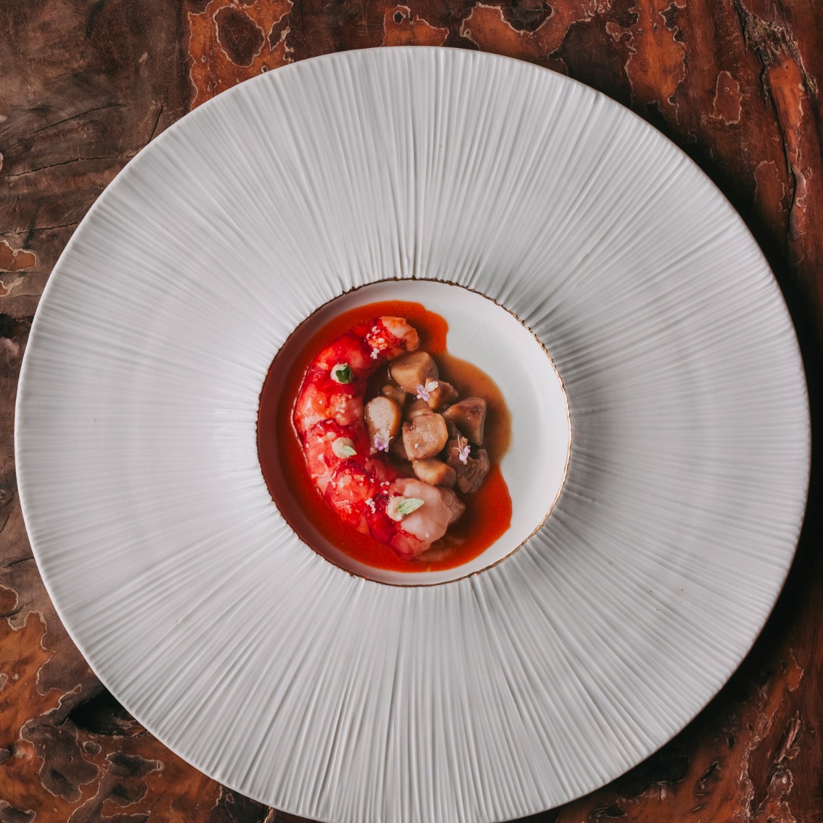 O restaurante MAPA, como o nome indica, propõe uma viagem gastronómica por Portugal e por vários destinos além-fronteiras. © Luís Ferraz/MAPA