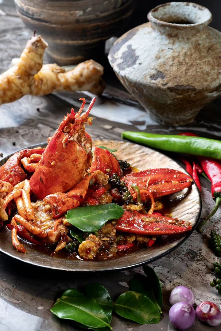 fried-lobster-nok-song.jpg