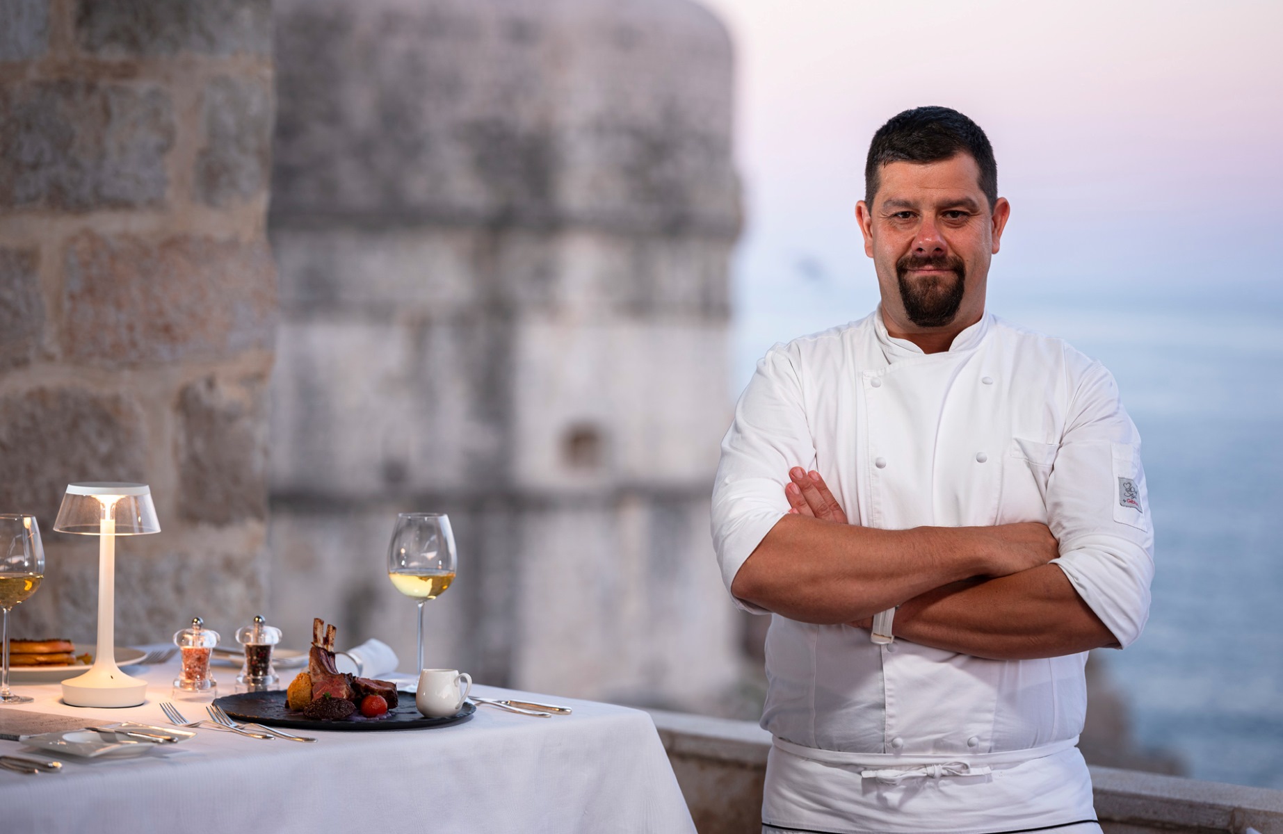 The restaurant’s chef, Mario Bunda. © Nautika