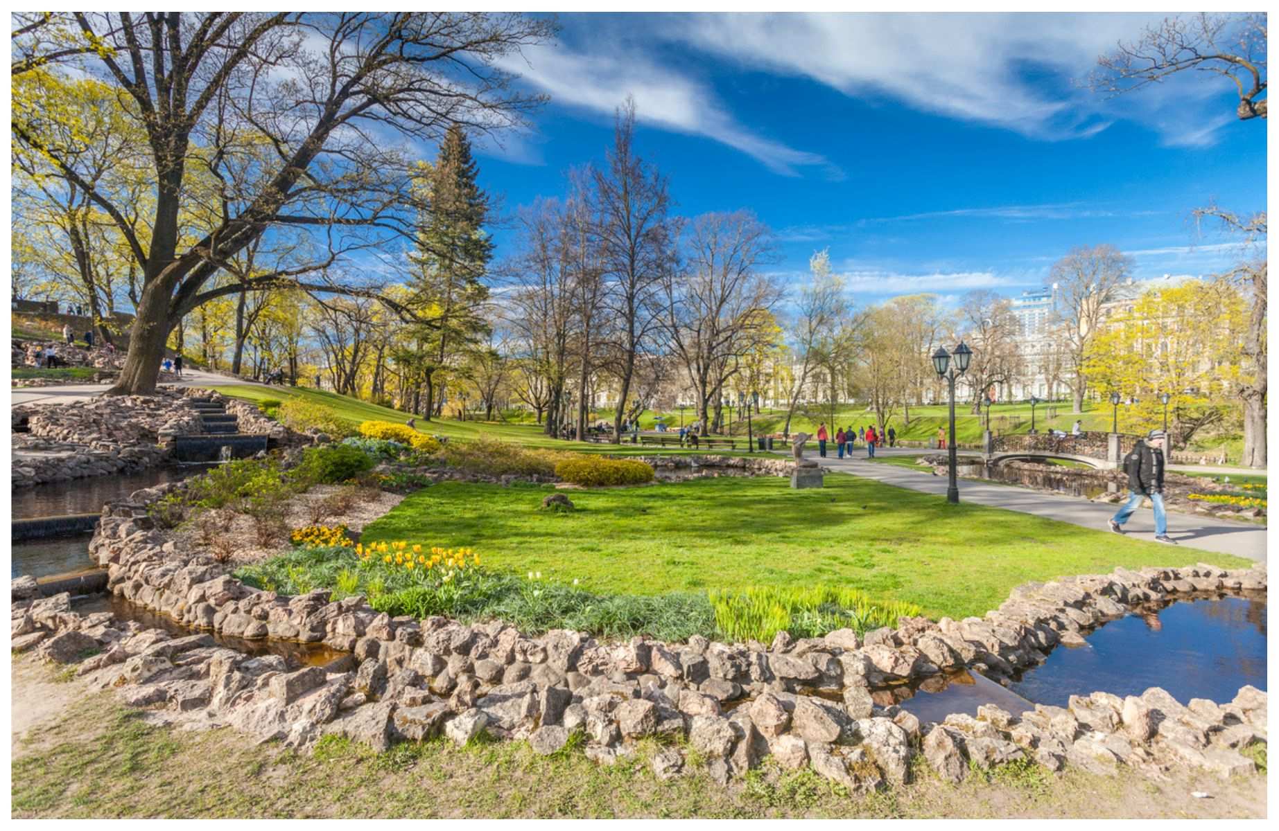Bastejkalns (or Bastion Hill) Park in summer. © Phichaklim1/iStock