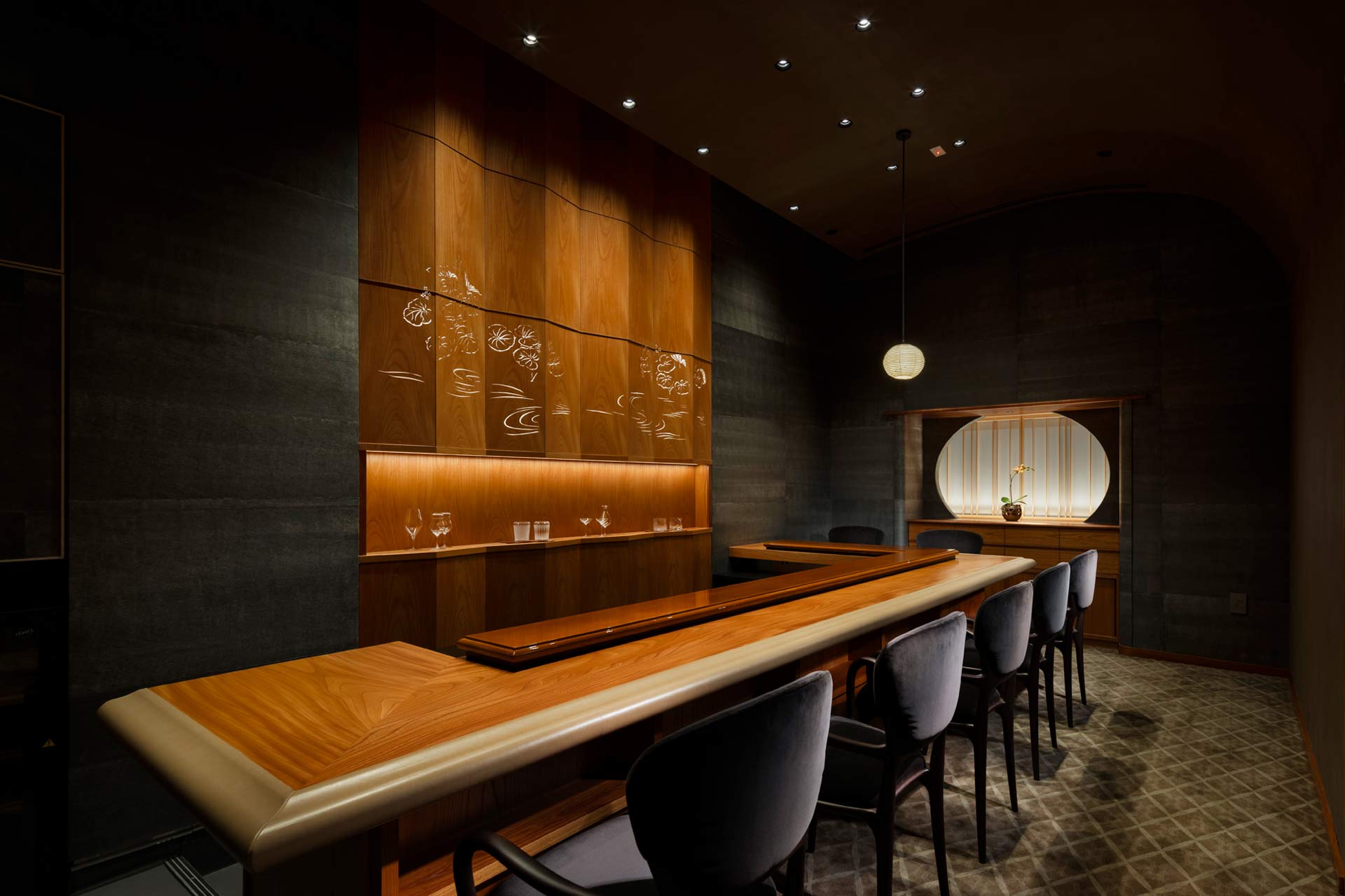 Bar counter. © Masato Kawano / Nacása & partners Inc/Sushi Sho