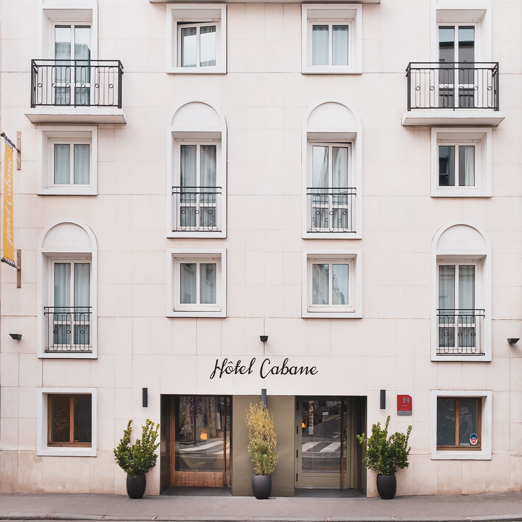Hôtel Cabane’s setting in the 14th arrondissement lends it both charm and affordability. © Hôtel Cabane