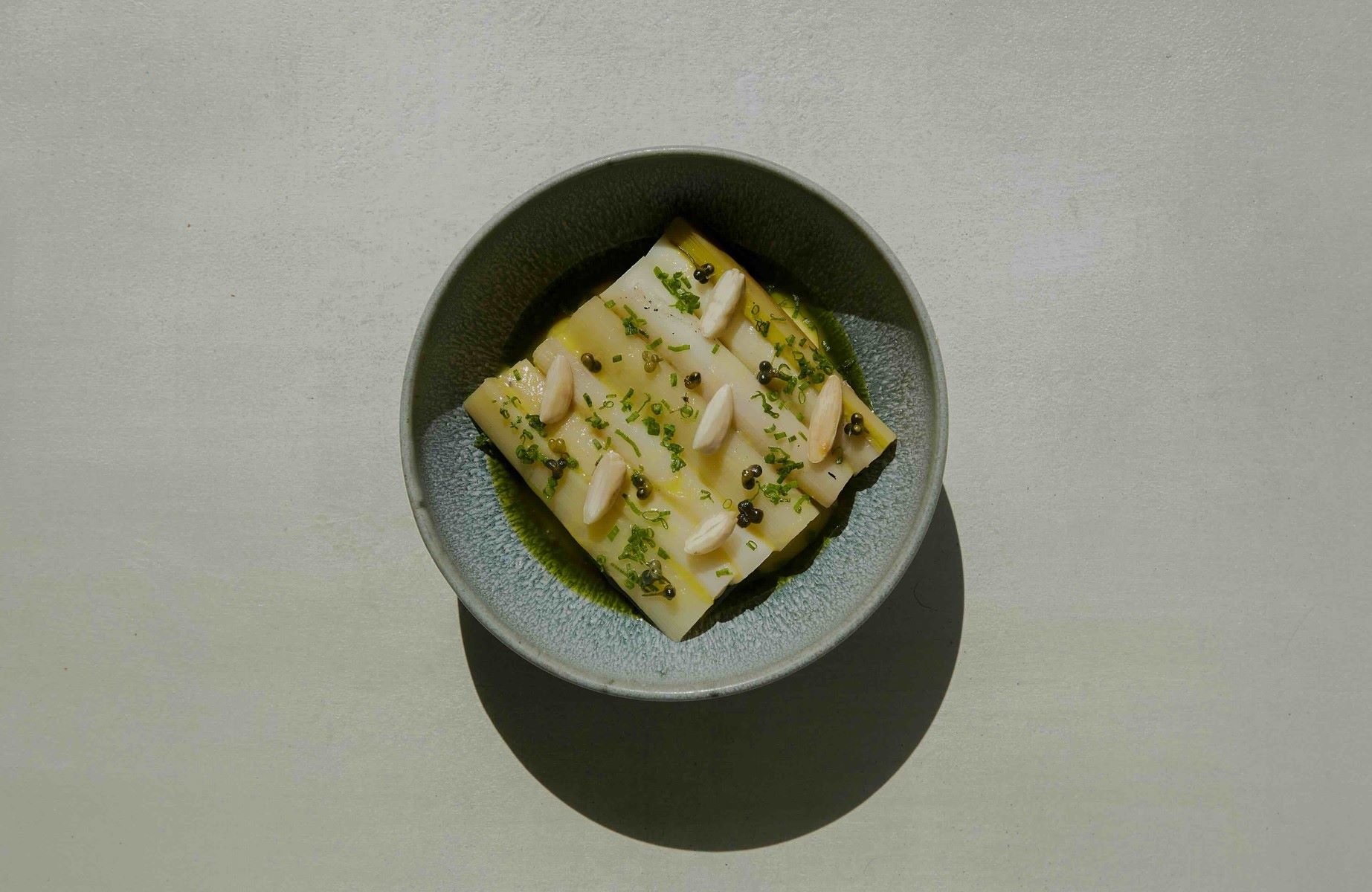 Coal-roasted leeks from Holy Carrot in Notting Hill. © Beca Jones/Holy Carrot