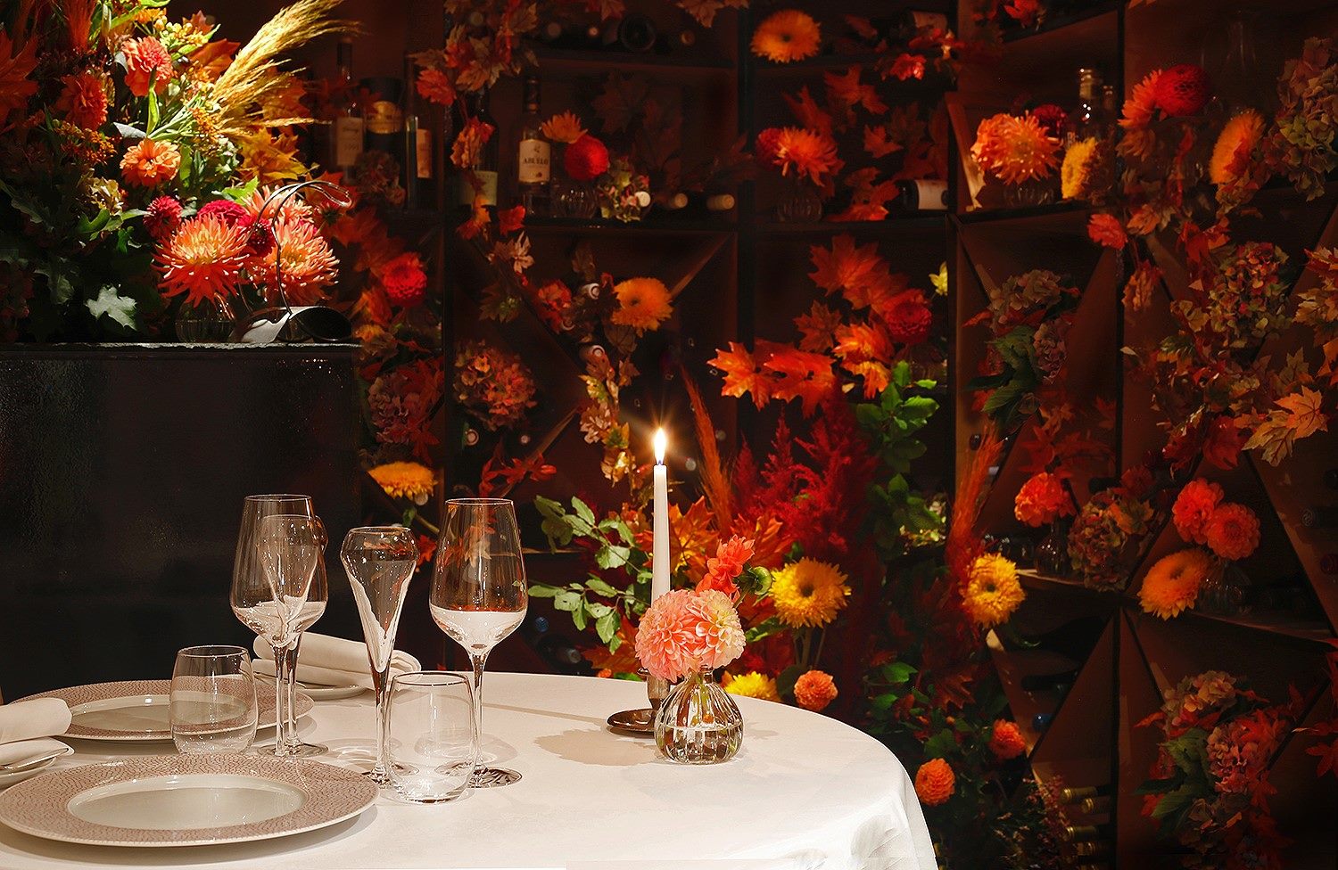 The formal and romantic setting at Gauthier in Soho. © James Lewis/Gauthier – Soho