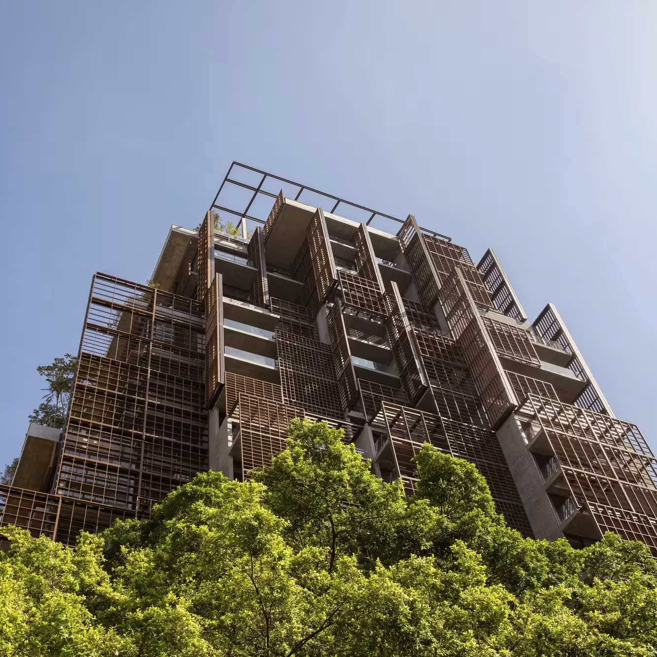 Rosewood São Paulo, designed by Jean Nouvel, occupies a former maternity hospital in one of the most vibrant areas of Latin America’s largest metropolis. © Rosewood São Paulo
