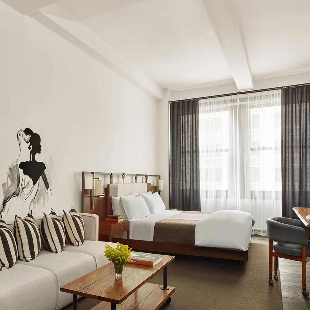 A cozy dog bed and treats can be pre-arranged in the room for your arrival — available for pets up to 40 pounds. © Refinery Hotel