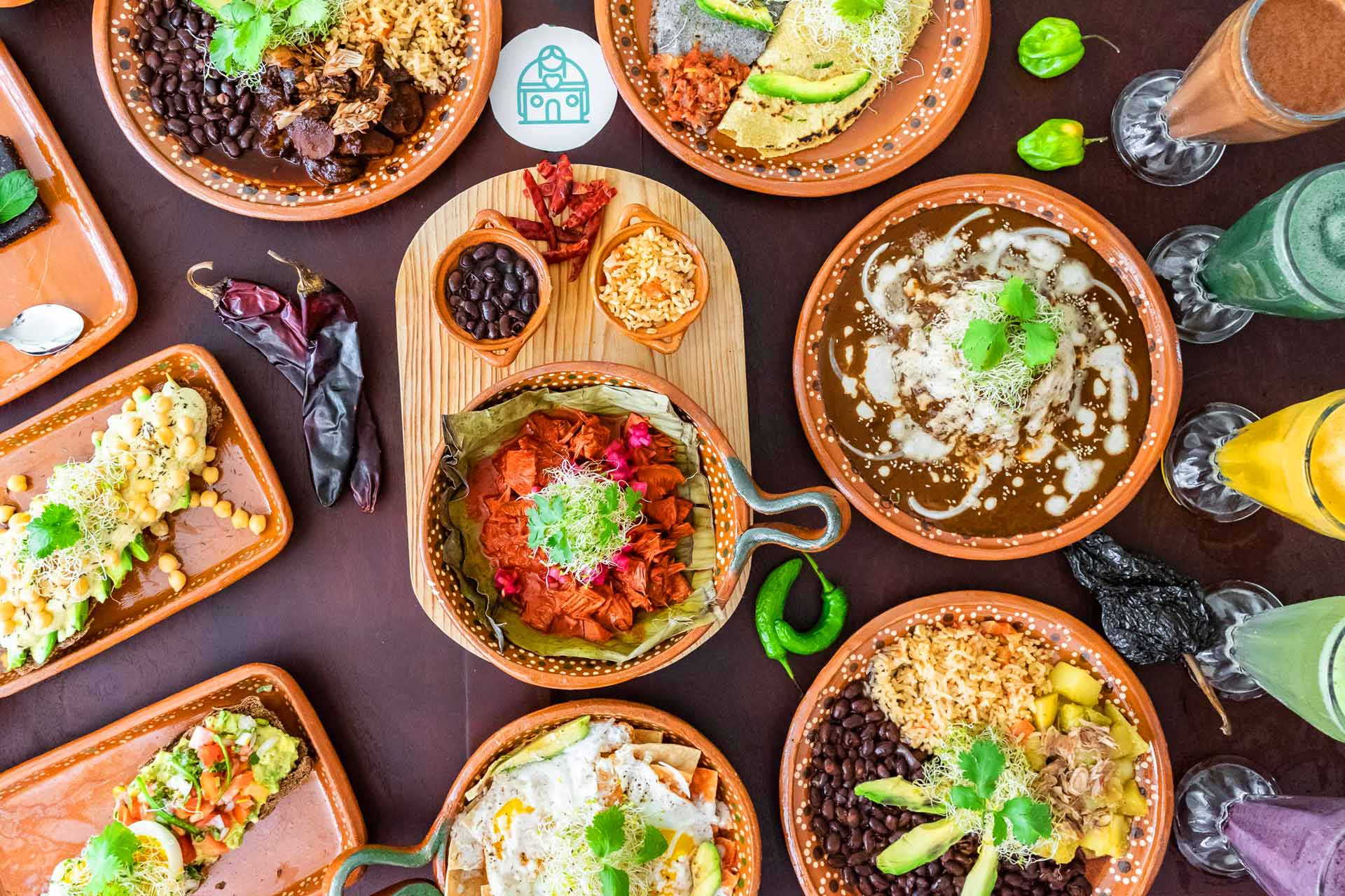 Spread of the vegetarian-forward delights you can get at  La Casa De Las Mayoras. © La Casa De Las Mayoras