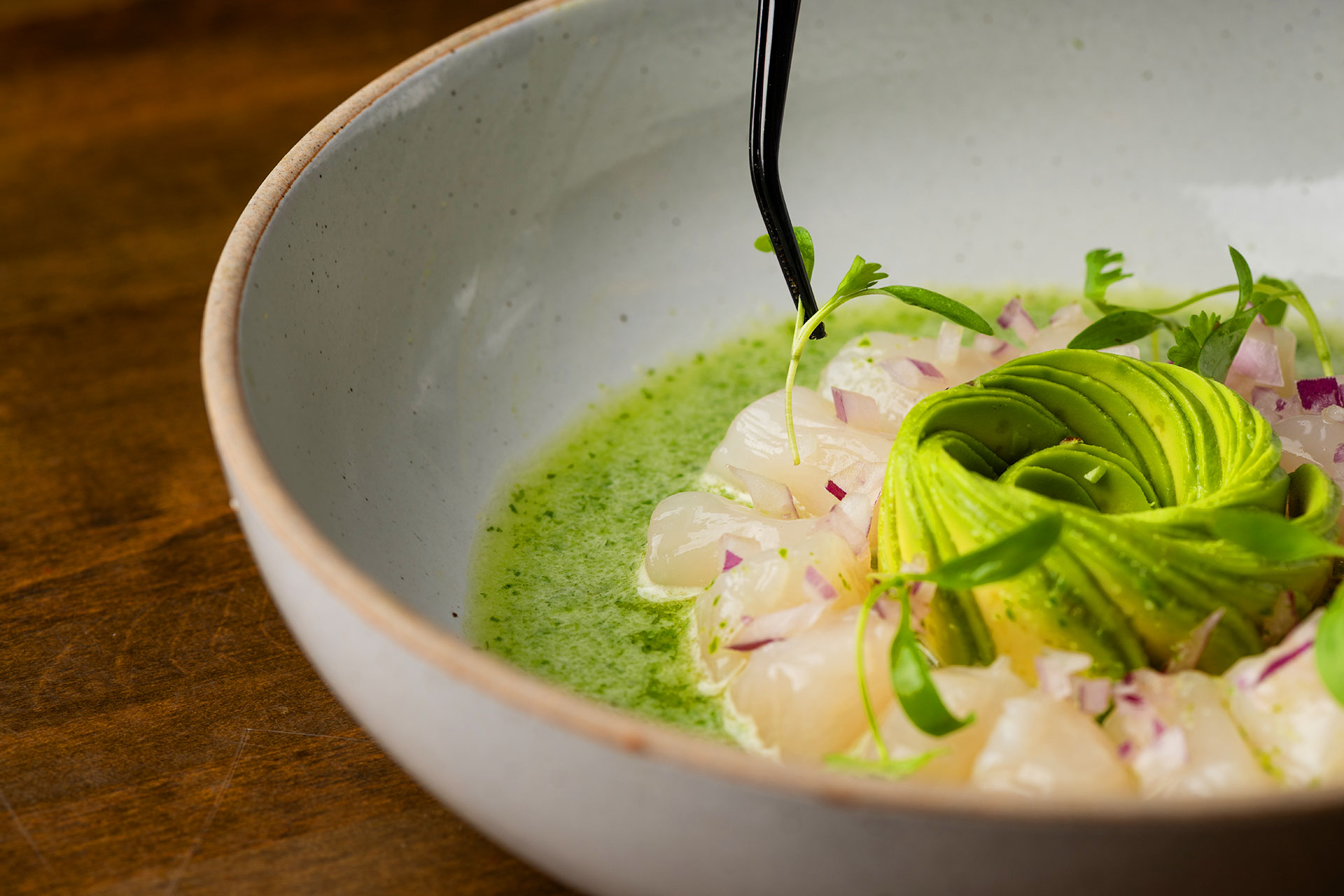 Scallop agua chile. © Wonho Frank Lee