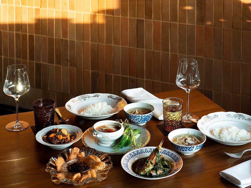 Heritage recipes from historic Thai cookbooks at Aksorn. © Aksorn