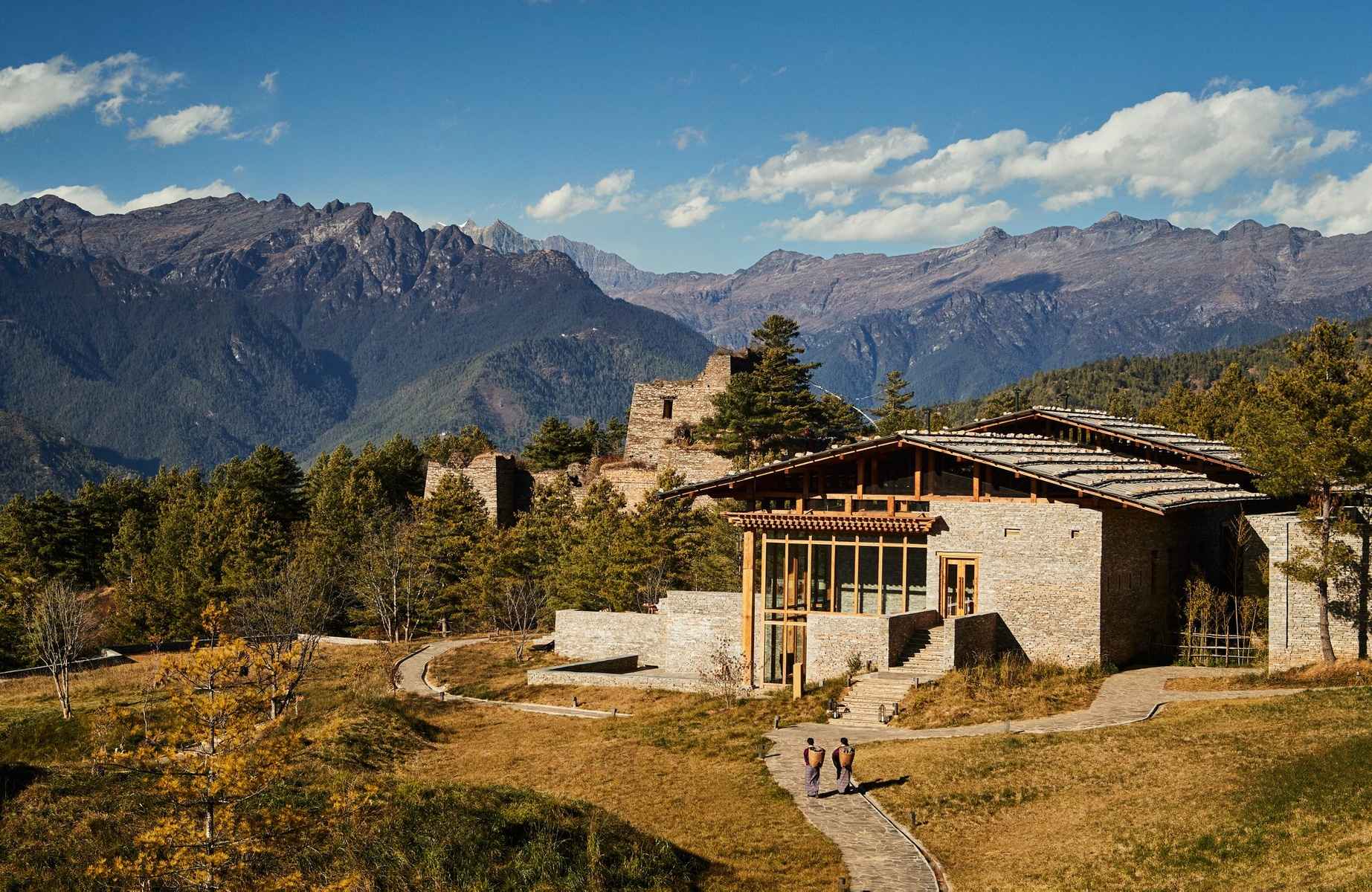 Bring a book and linger in quiet at Six Senses Bhutan, a MICHELIN-Key mountain retreat wrapped in Himalayan calm. © Six Senses Bhutan