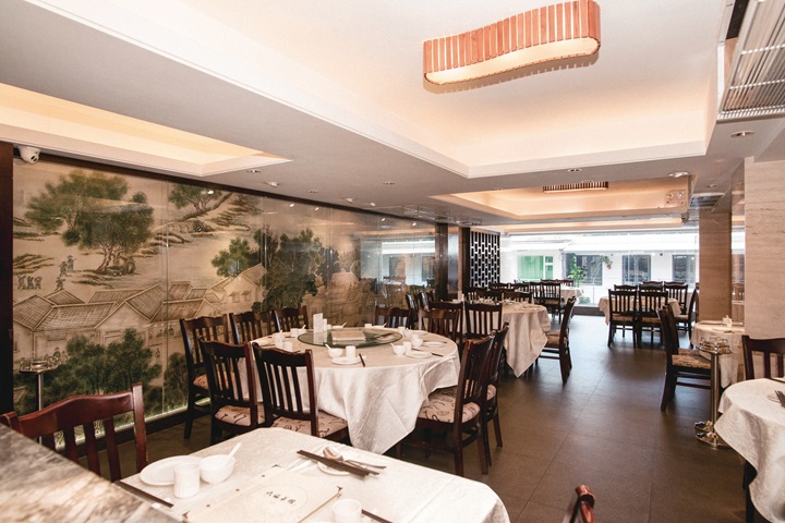 Located in Sai Kung, Loaf On's famous for their seafood. © Loaf On