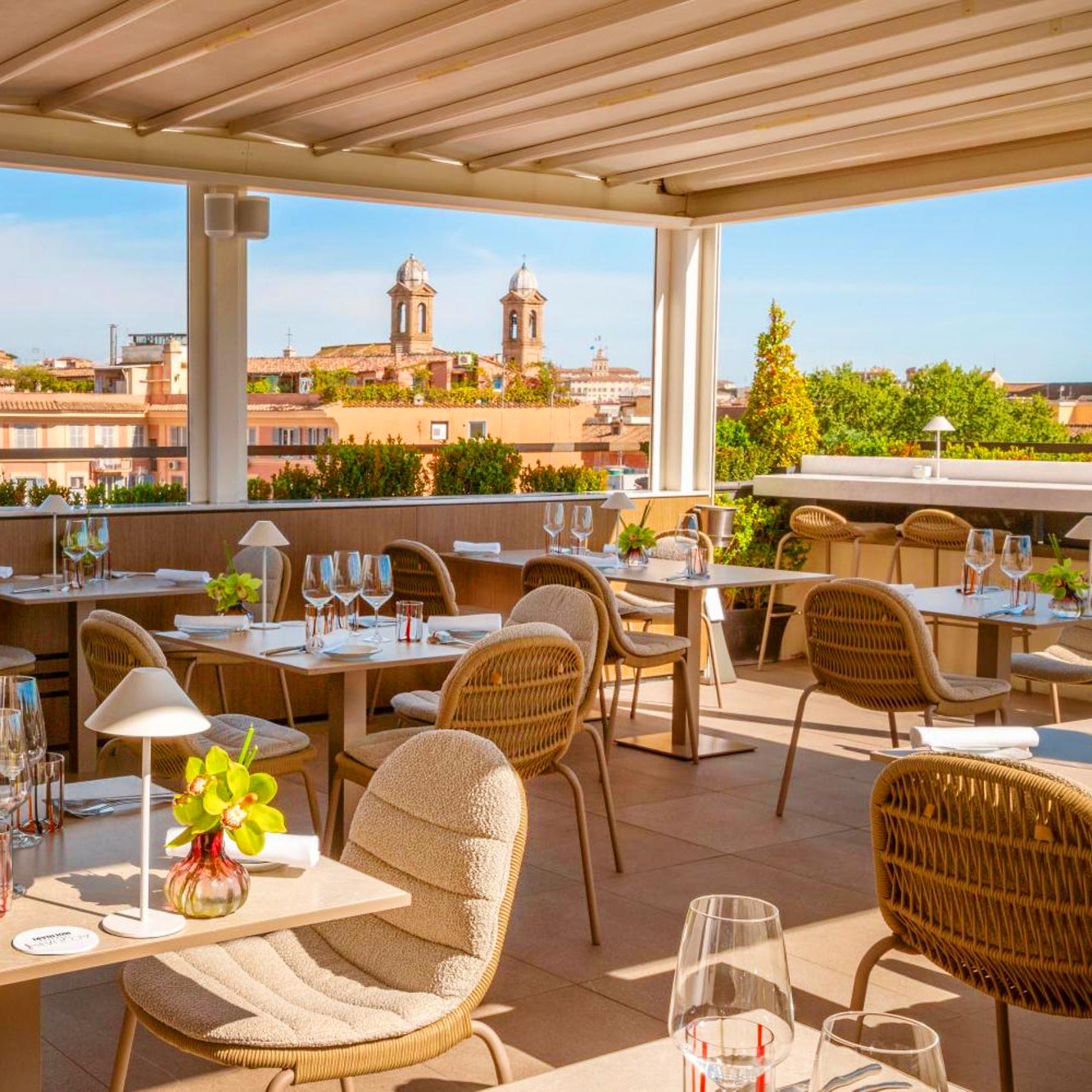 A stylish bistro in the city center. © First Arte, Roma