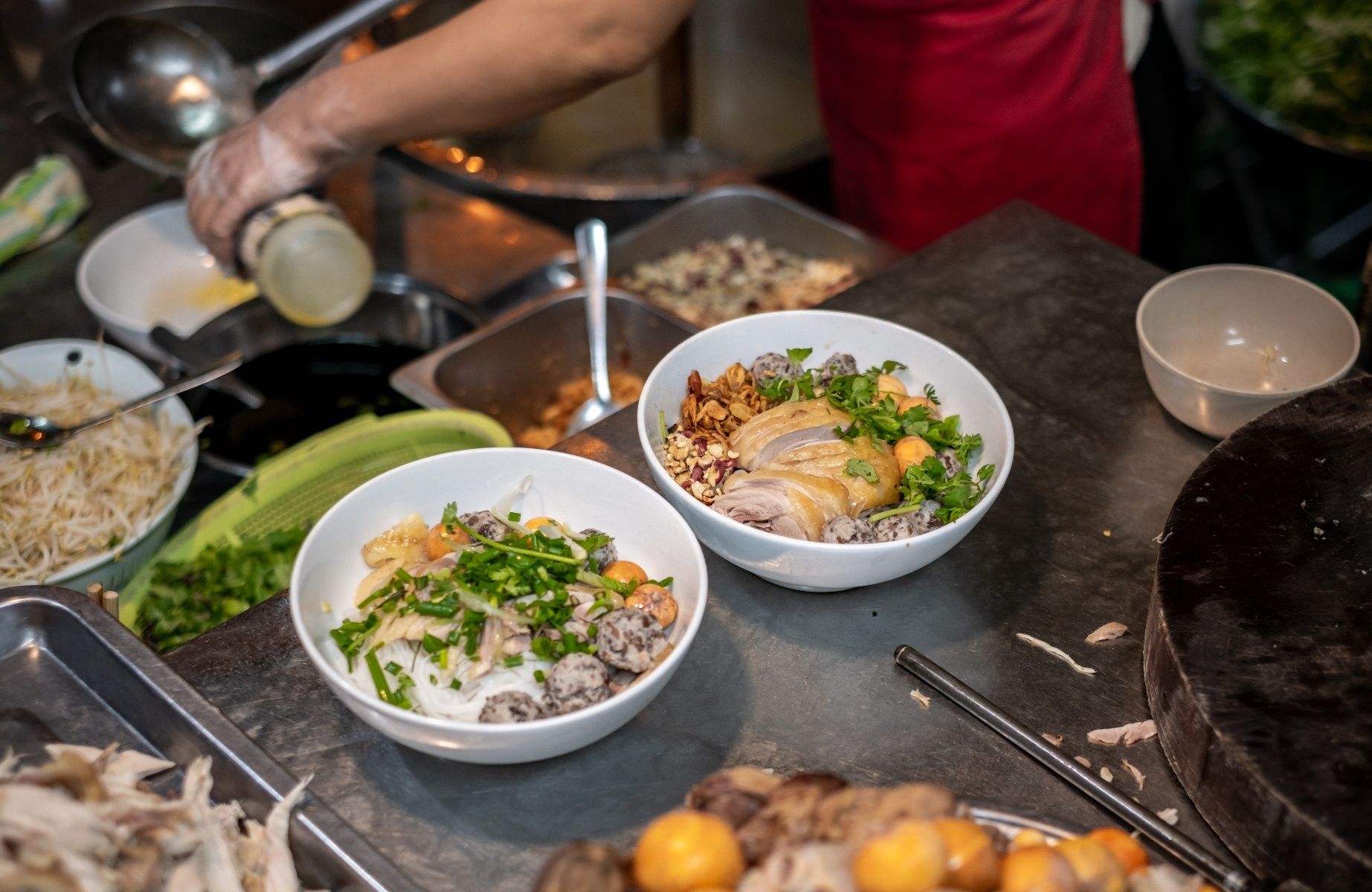 Dry chicken phở at Phở Gà Nguyệt in Hanoi. © Linh Pham/MICHELIN Guide 