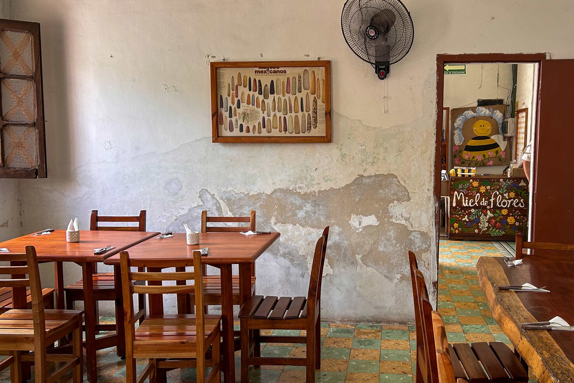Pancho Maíz dining room. © Josue Puch/Pancho Maiz