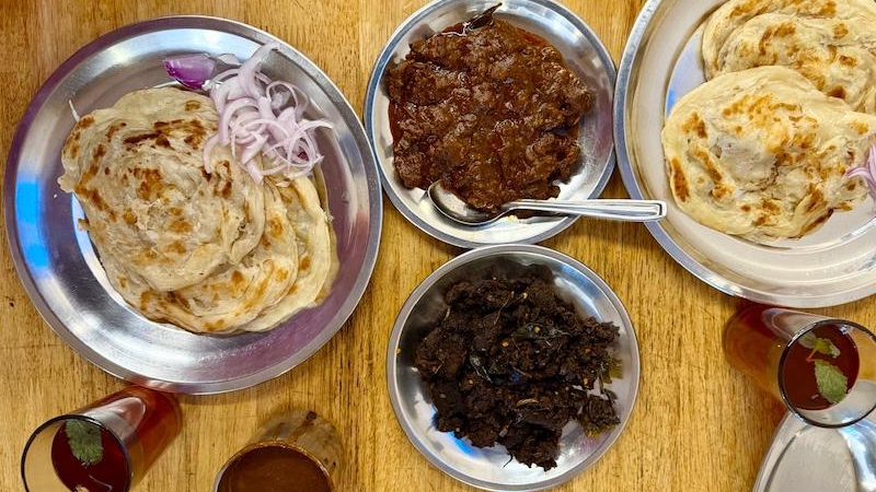 Malabar Coin Parotta with Beef Roast and Fry © Vasunthara Ramasamy