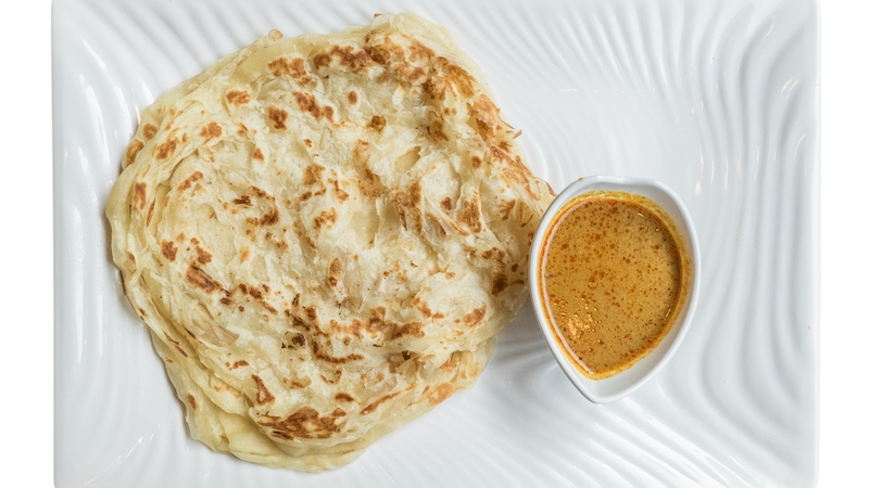 Roti Canai with Curry © Nattapoom V