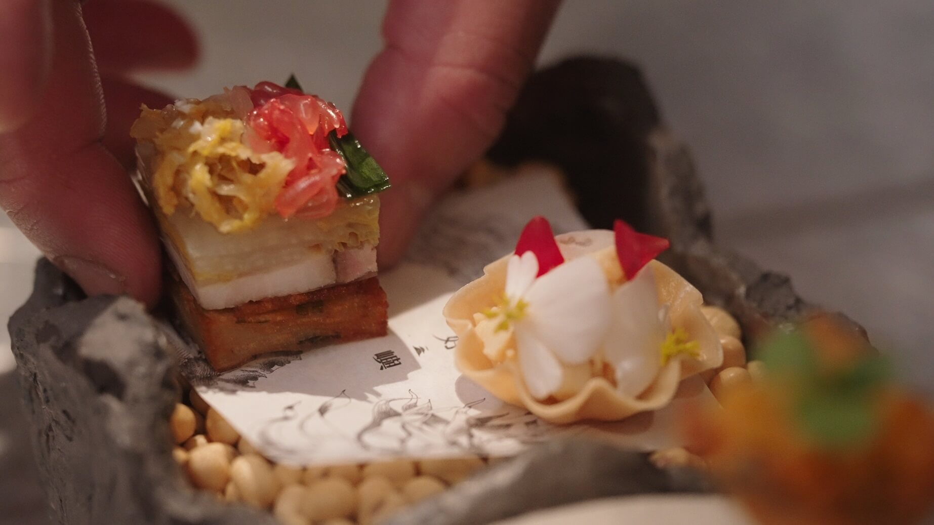 好嶼以台灣五大族群為靈感設計的開胃小點。© The MICHELIN Guide