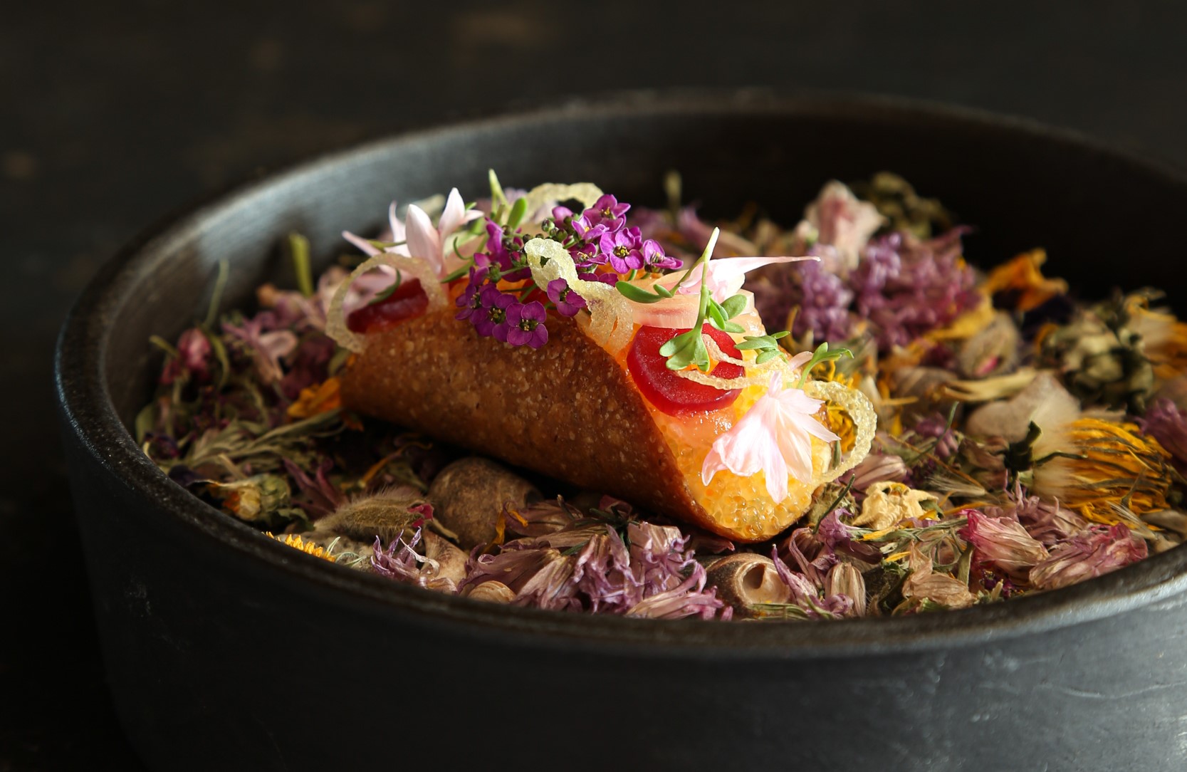 A snack from RE-NAA in Stavanger, one of Norway's Three-MICHELIN-Star restaurants. © RE-NAA