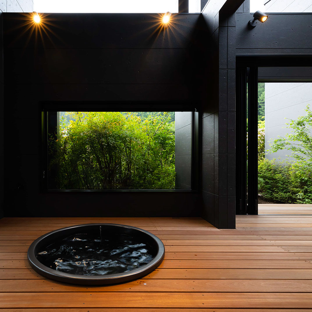 Ten minimalist suites with private baths make up Japan’s first winery villa. © 7c villa&winery